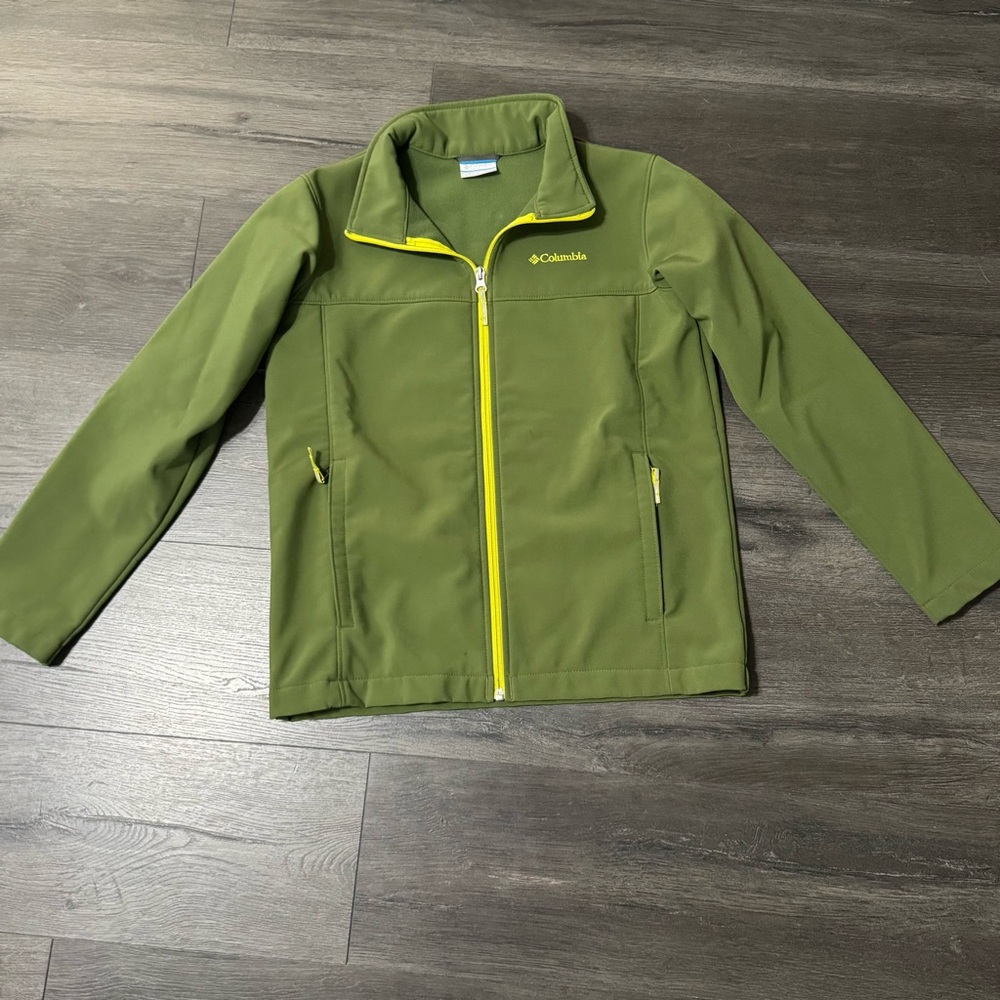 Columbia Boys' large Ascender Softshell Jacket Green Yellow Reflective zip